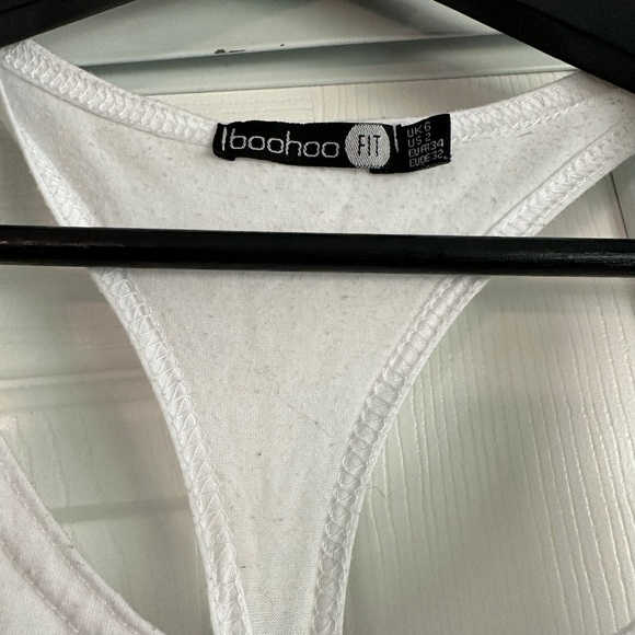 Boohoo fit Erin Cardio Running Vest - Picture 3 of 5